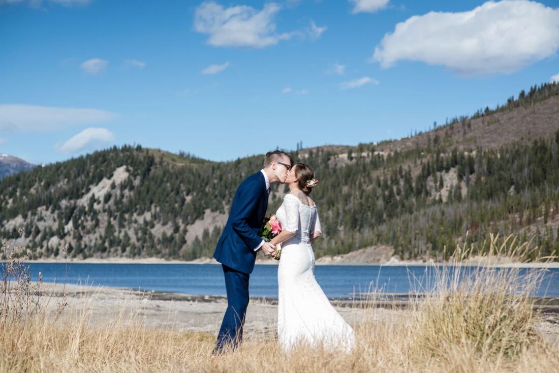 intimate weddings in colorado