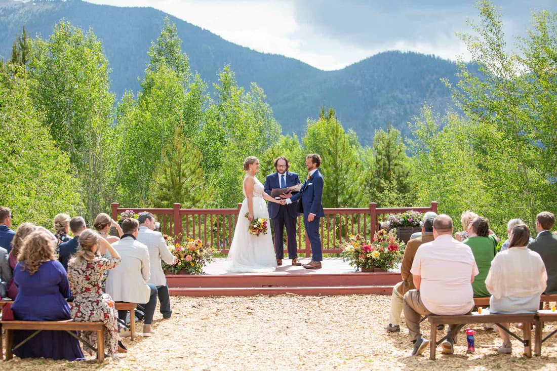 bench-rentals-for-wedding