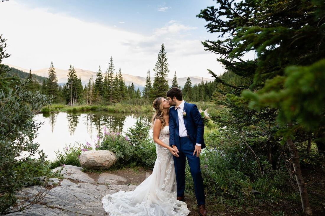 Intimate Colorado wedding