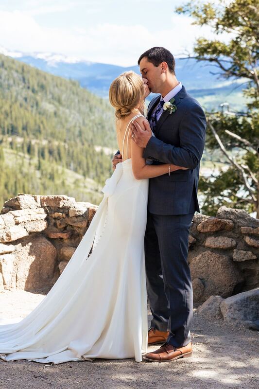 Colorado-bride-getting-ready