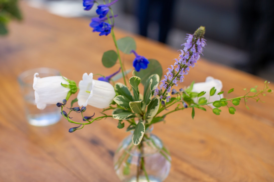 micro-wedding-florals