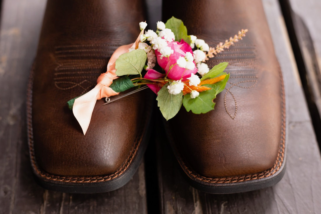 Custom weddings of Colorado