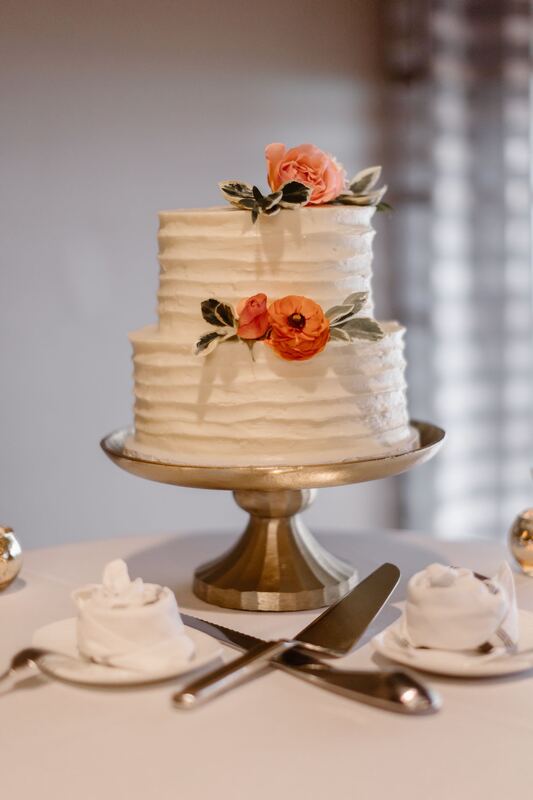 colorado-microwedding-cake