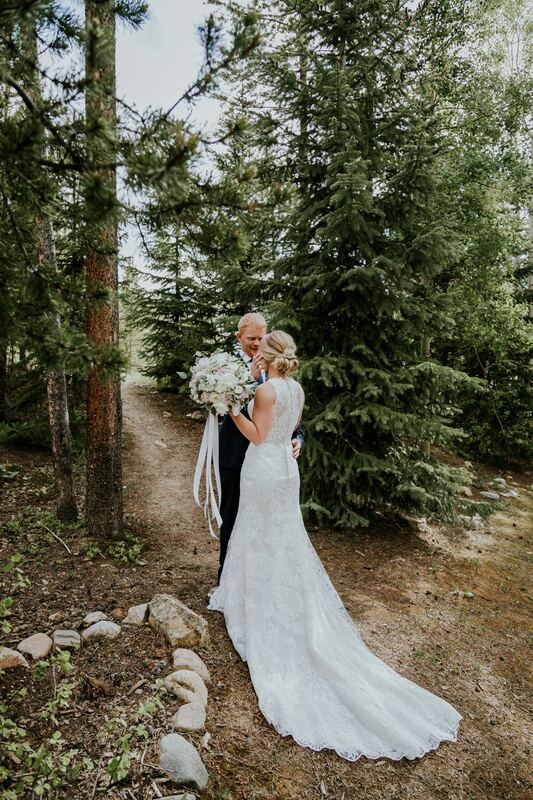 bride groom first look