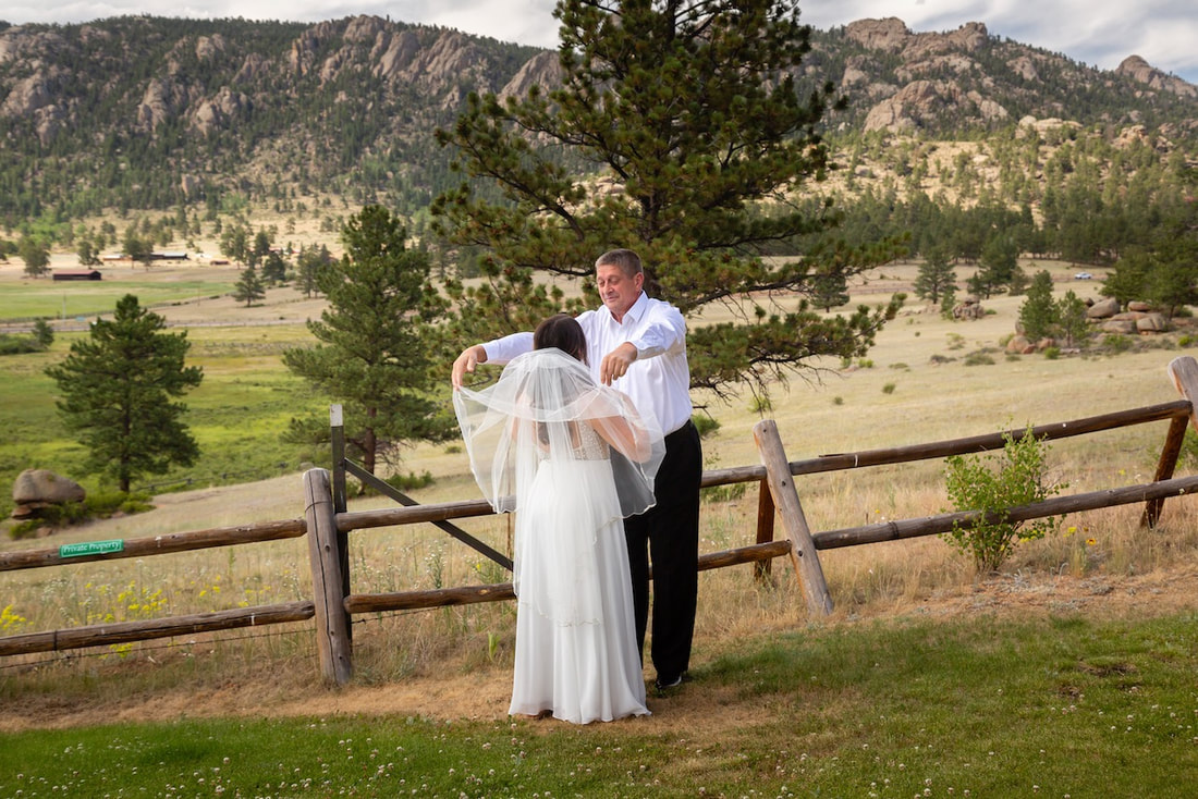 intimate weddings in colorado