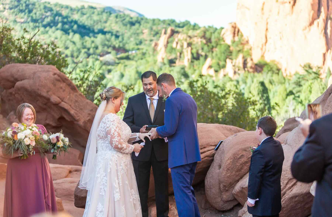 garden-of-the-gods-wedding
