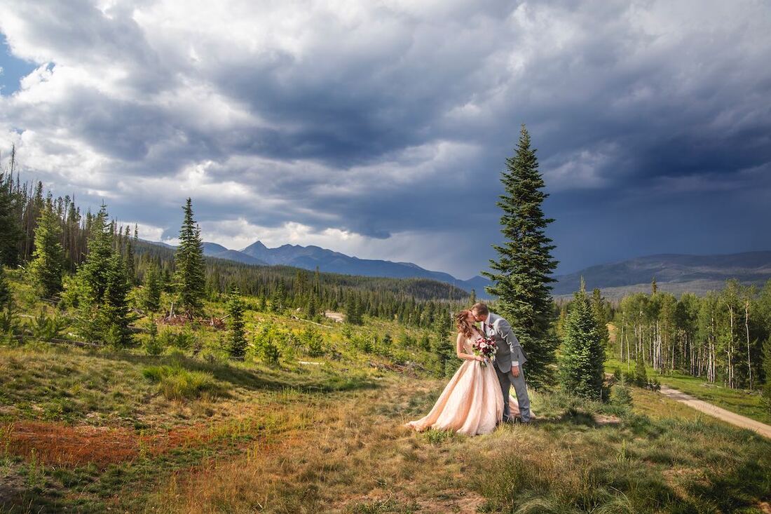 Intimate Colorado wedding