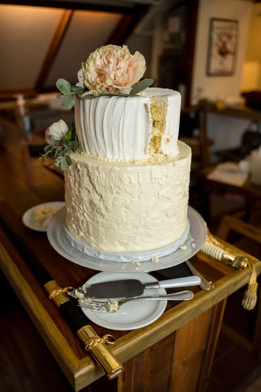 elopement wedding cake
