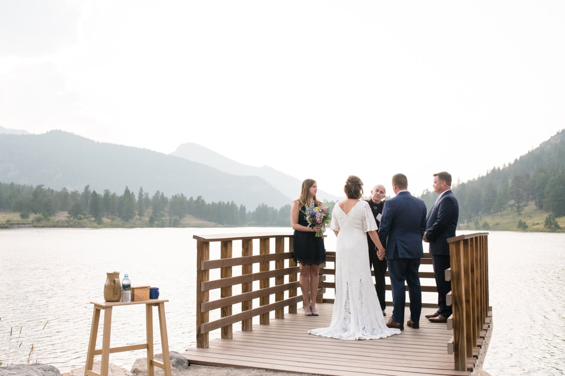 elopement packages Colorado bouquet