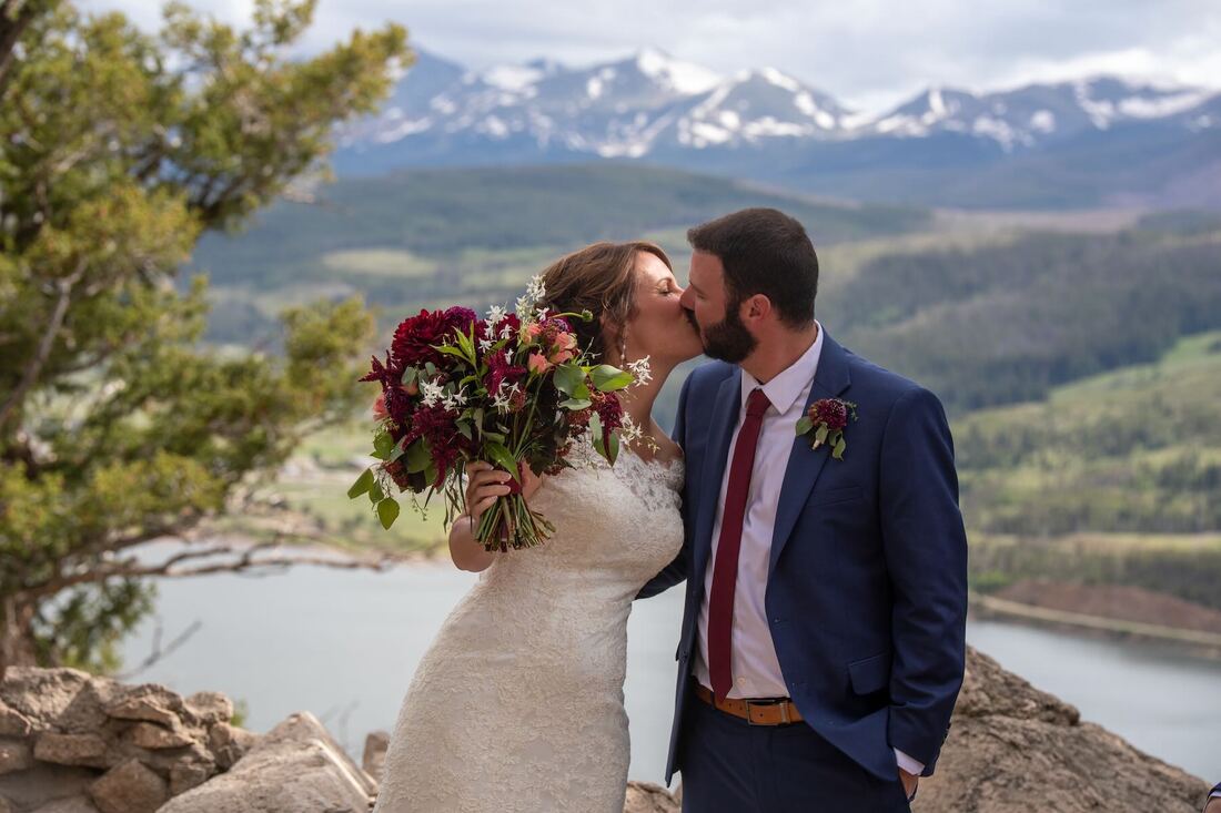 sapphire-point-overlook-wedding