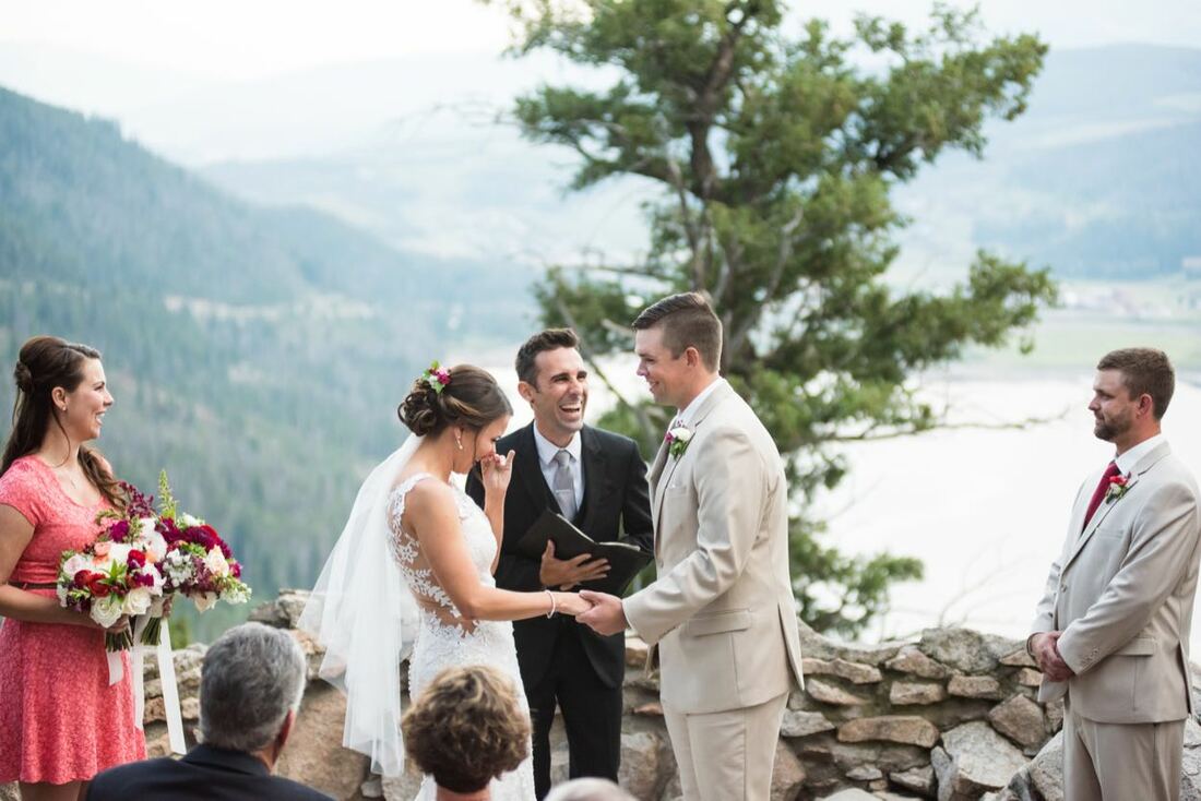 bride groom first look