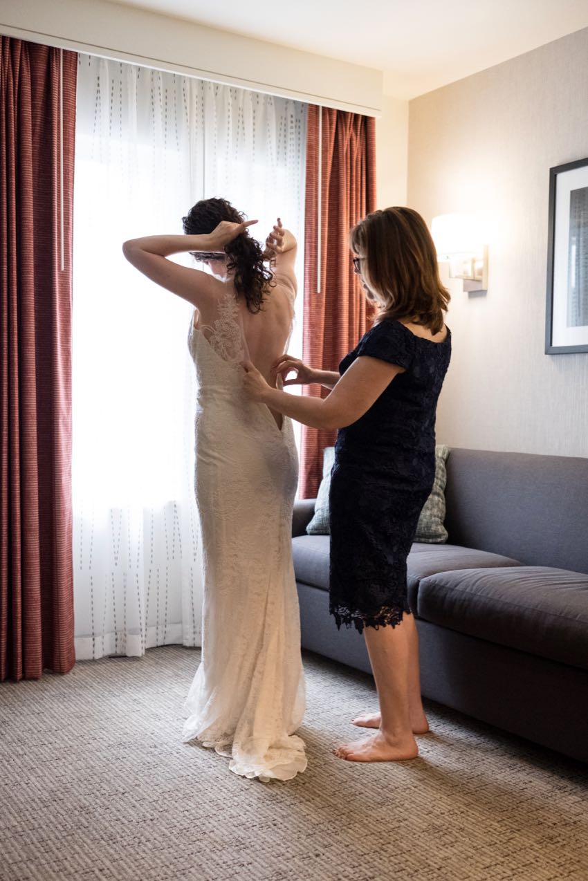 wedding getting dressed