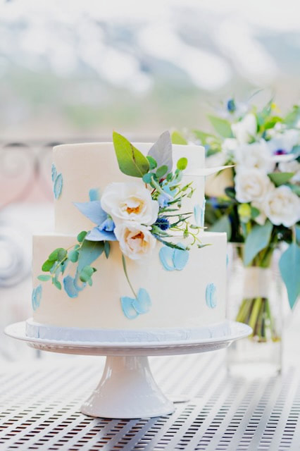 colorado-micro-wedding-cake