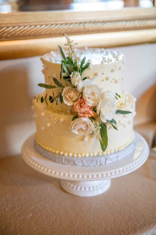 Colorado-AirBNB-cake