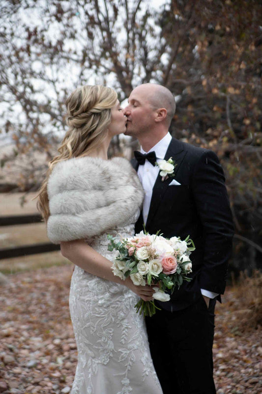 Airbnb-wedding-couple