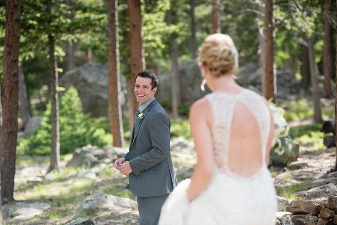 bride groom first look